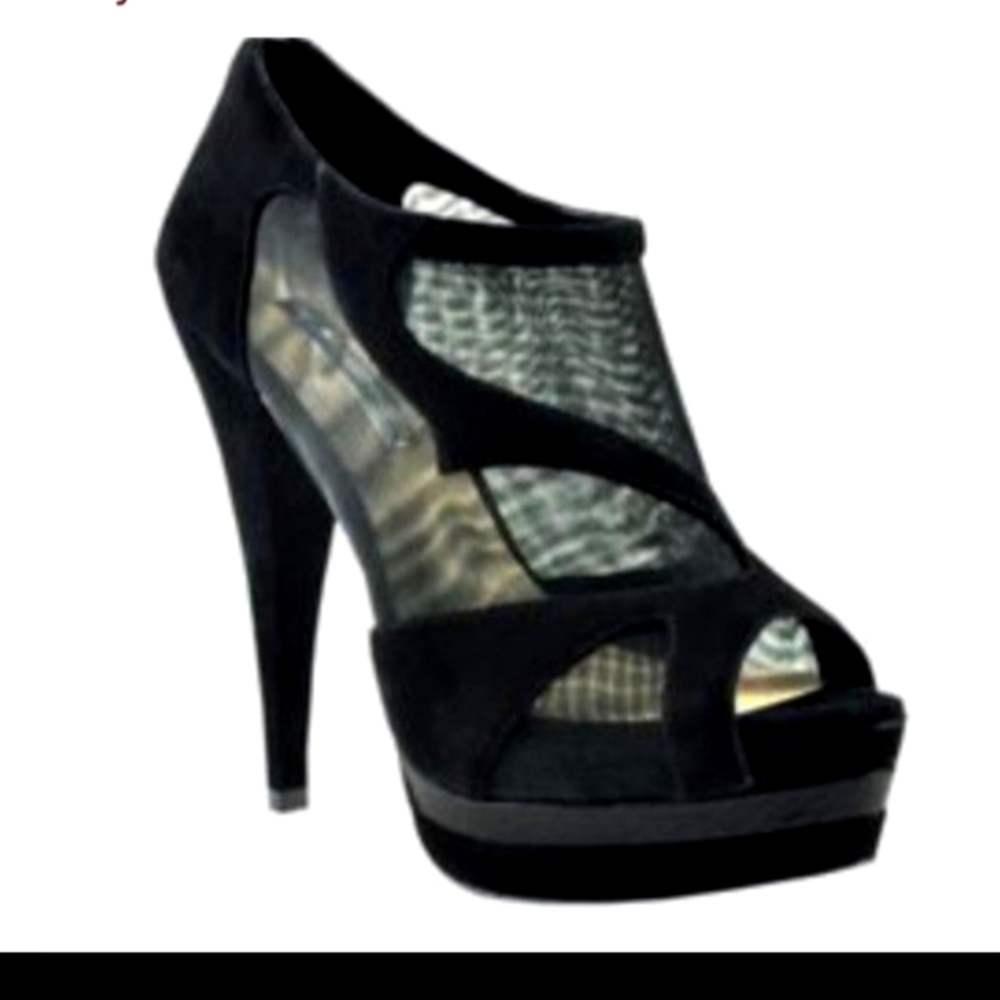 H BY HALSTON BLACK AND MESH HEELS 8M